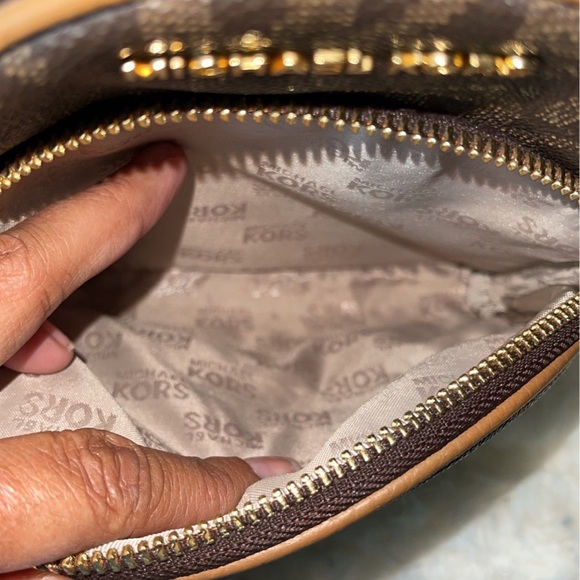 Michael kors small backpack - Picture 6 of 10